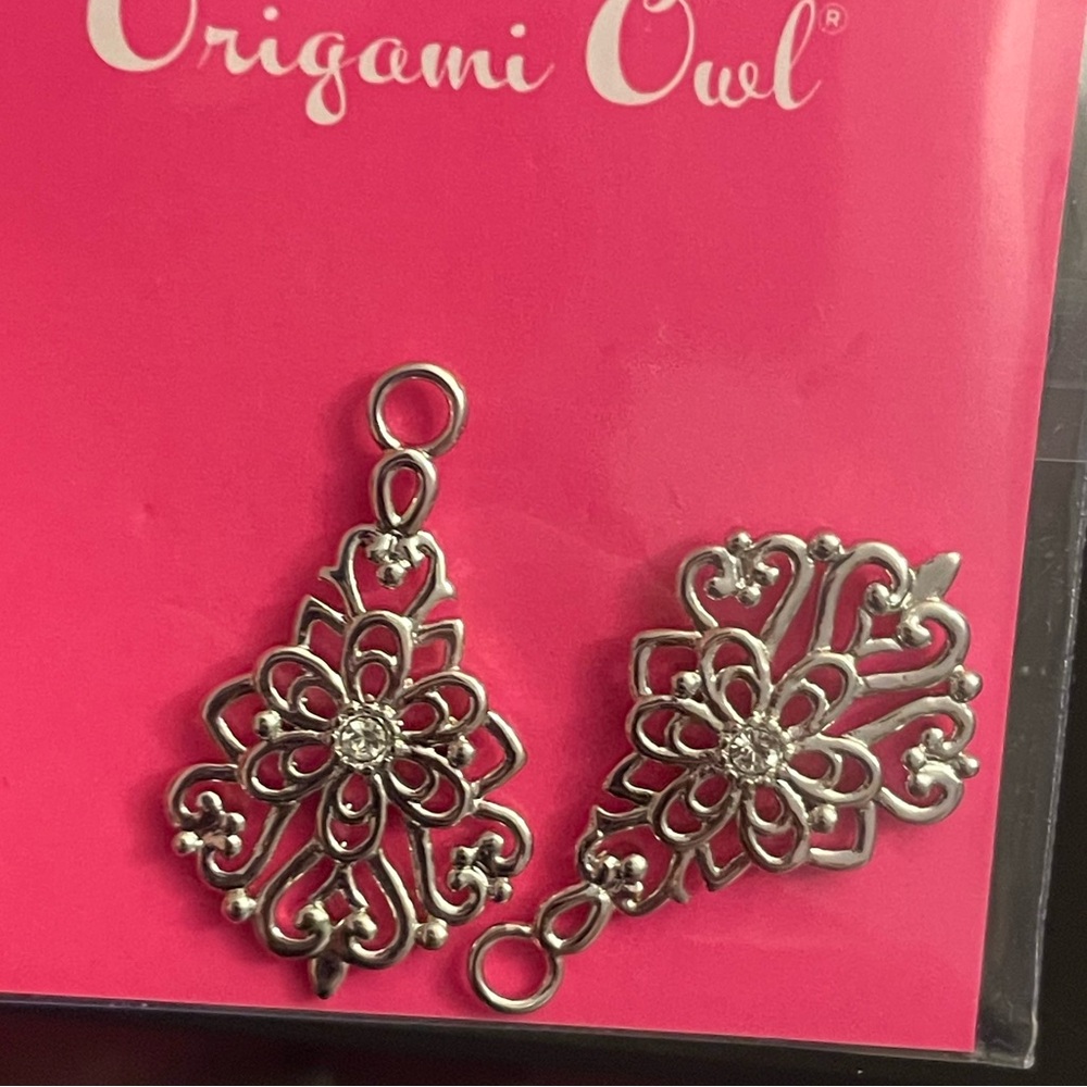Origami Owl drop earring